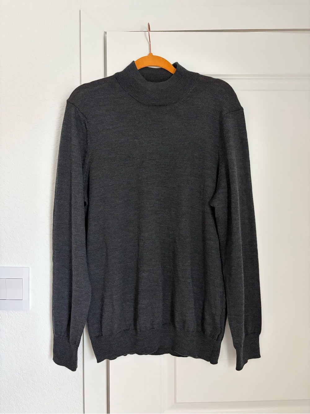 NWT Jos A Bank Traveler Performance Merino Wool Mock Neck Sweater Charcoal L